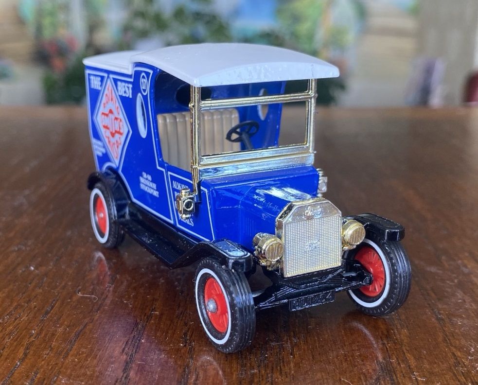 Модель автомобиля FORD MODEL T 1912 POTATO CRISPS 1:43 YESTERYEAR MATCHBOX Англия - фото фото фото 3