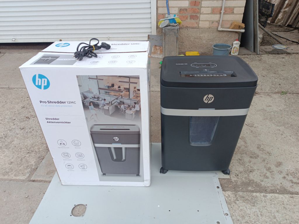 Знищувач документів HP PRO SHREDDER 12MC Шредер - фото фото фото 0
