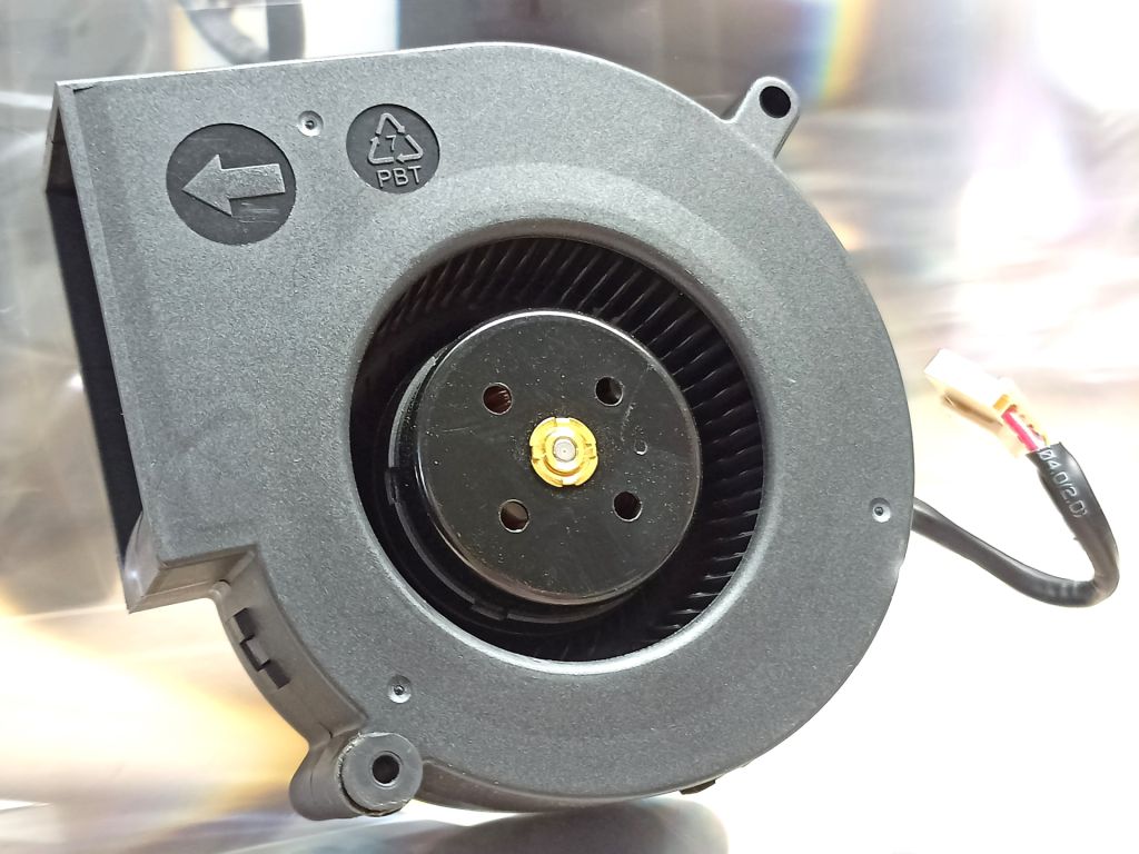Б/В Вентилятор турбіна Delta Electronics model BFB1012UH 12V, 6.00A 4pin код К151 - фото фото фото 1