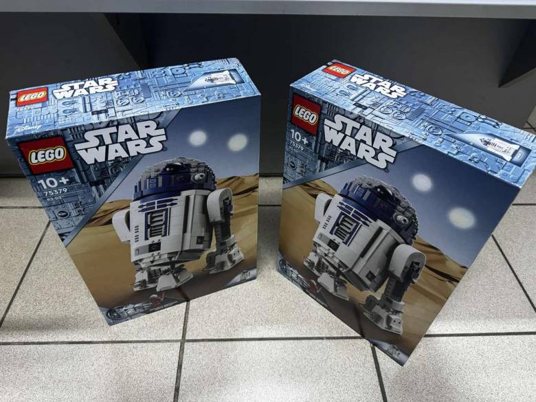 Блоковый конструктор LEGO Star Wars R2-D2 (75379) Новый! - фото фото фото 2
