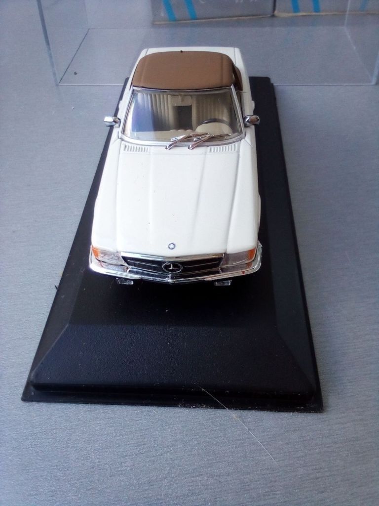 1/43 Minichamps Mercedes-Benz 350 SL Cabriolet  (R107) - фото фото фото 4