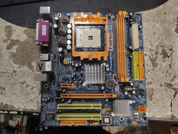 Мат. плата Biostar TForce 6100 Socket 939 SATA MicroATX 2DDR № 242410100 - фото фото фото 0