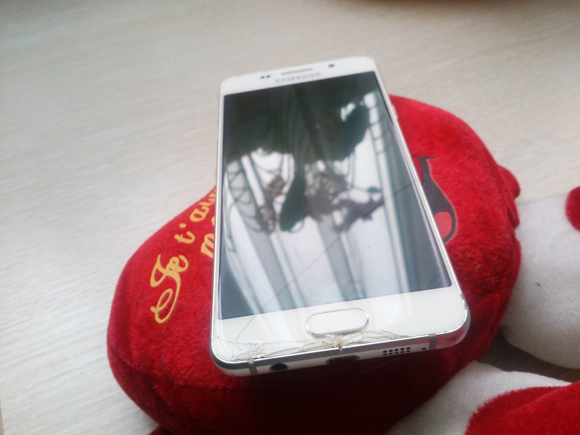 Телефон Samsung Galaxy A3 2016       (SM-A310F) - фото фото фото 2