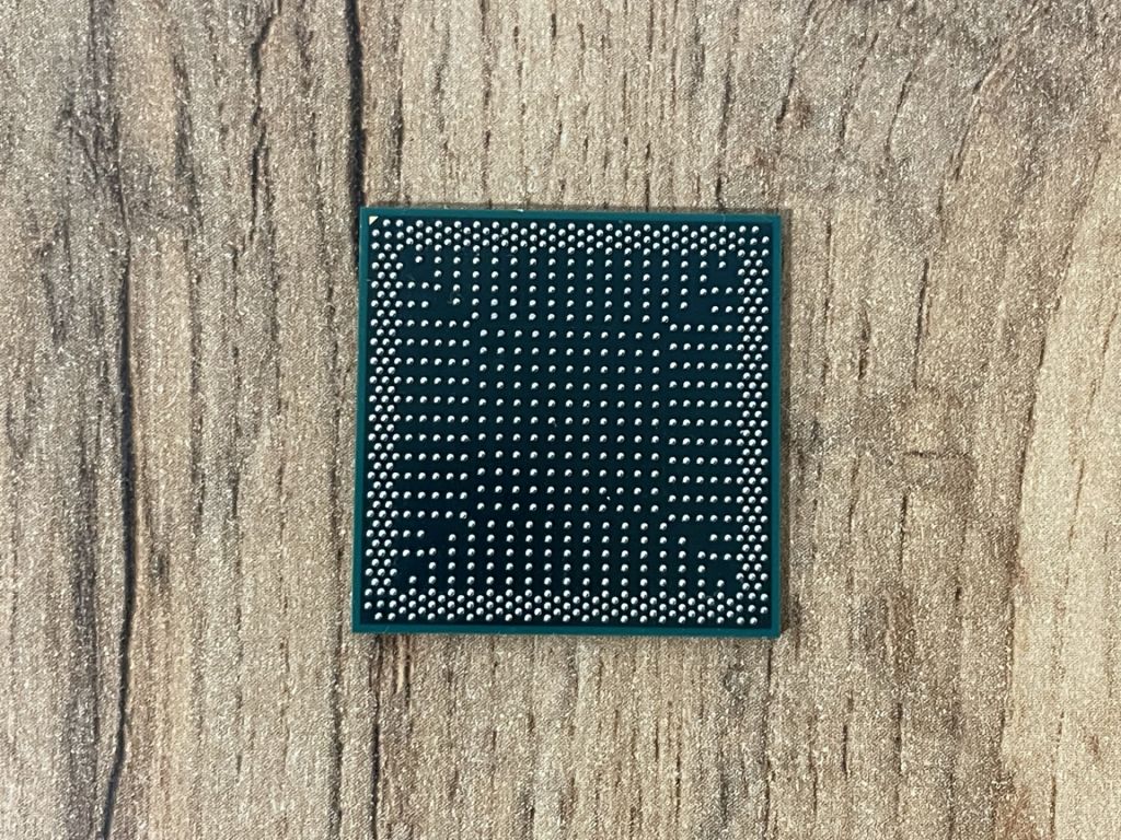 Відеочіп AMD ATI 216-0905074   (Radeon Pro WX 3100)  Refurbished Original - фото фото фото 4