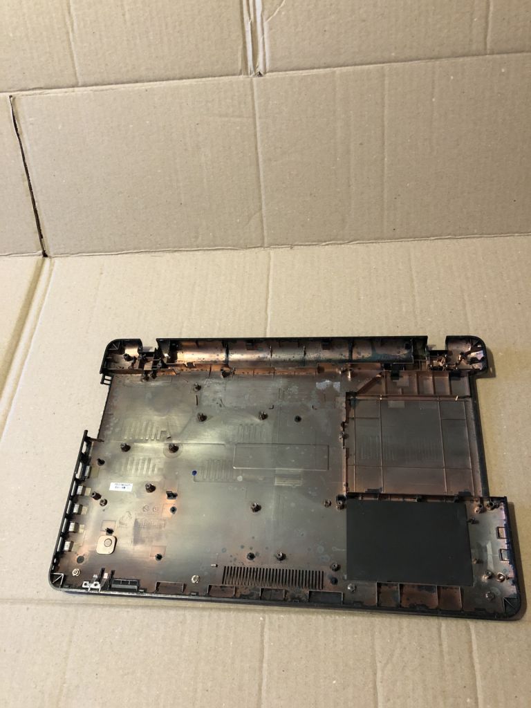 Нижня частина Asus x751L - фото фото фото 0