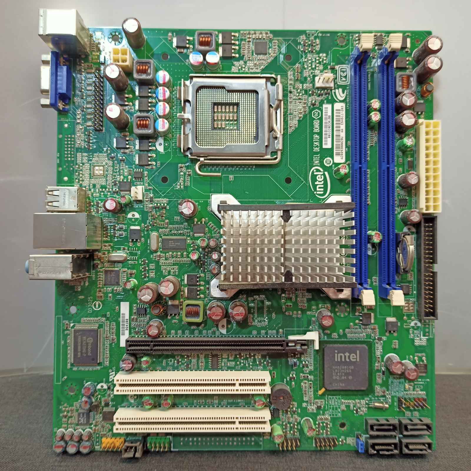 Б/У Материнська плата Intel DG41RQ  (s775, Intel G41, PCI-E 2.x x16) - фото фото фото 0