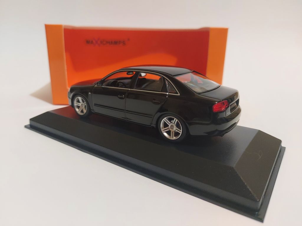 Maxichamps 1:43 Audi A4  (2004) black - фото фото фото 3