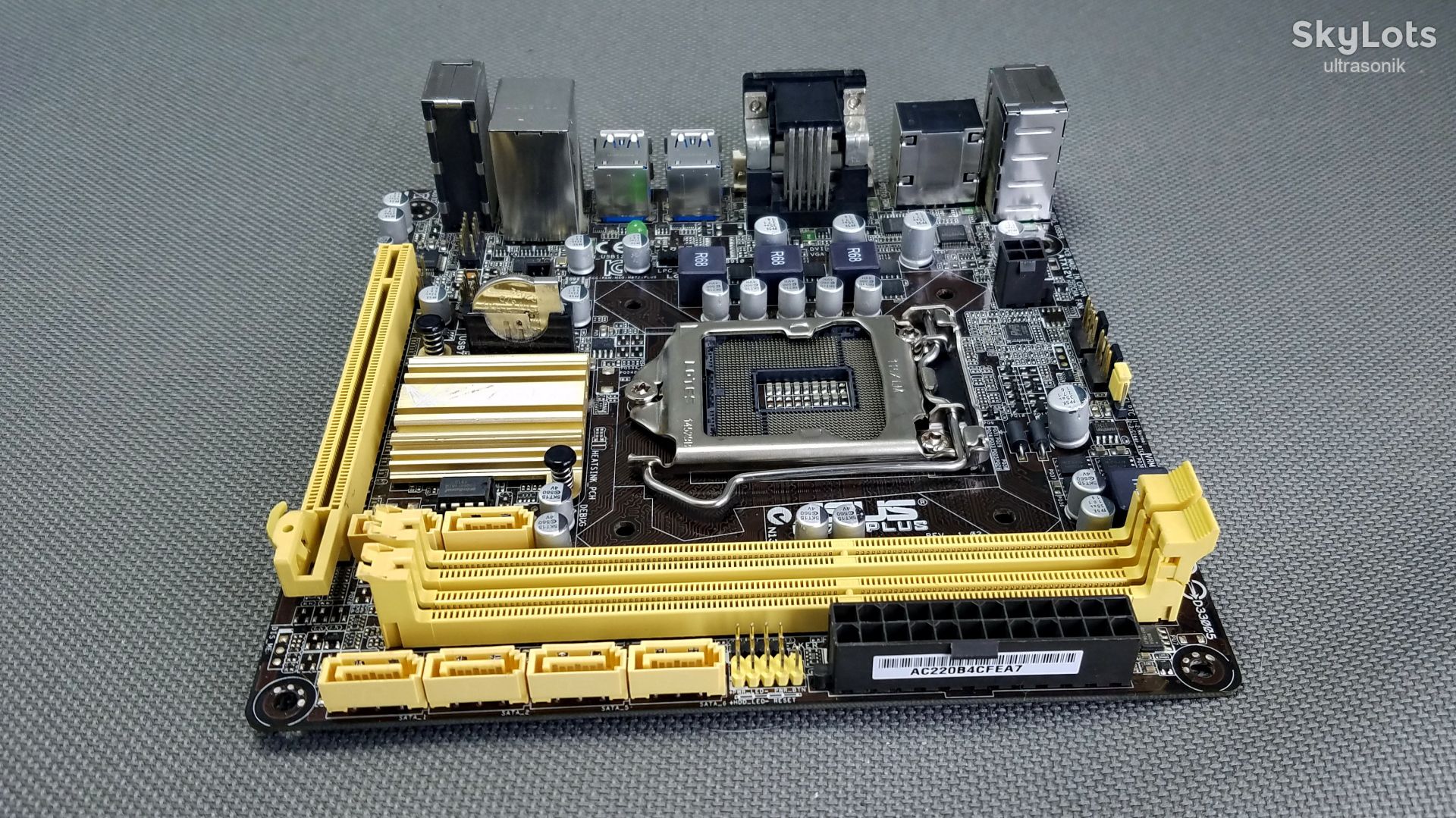 Материнская плата microATX ASUS H87i-plus LGA 1150 Вживане - фото фото фото 1