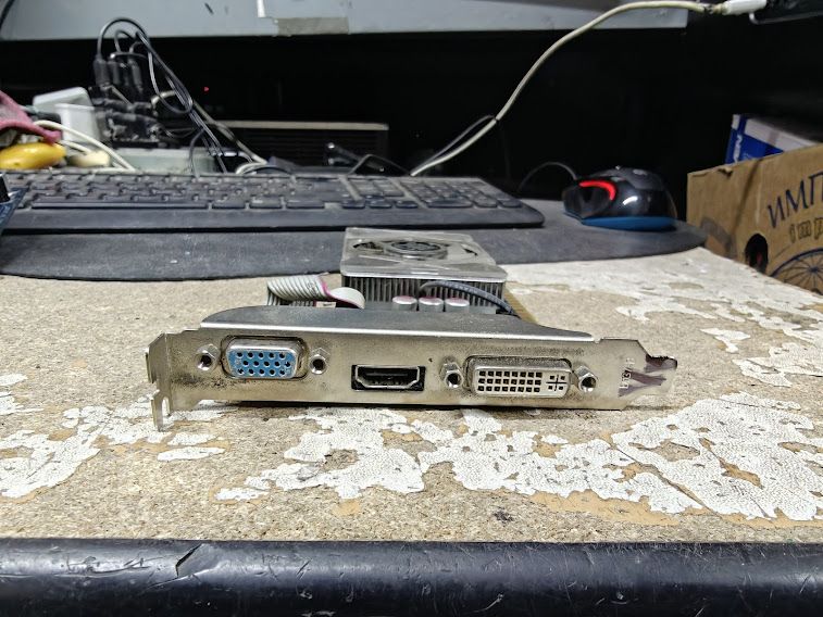 Видеокарта Inno3D GeForce GT430 N430-1DDV-D3CX 1GB PCI-E № K260204107 - фото фото фото 1