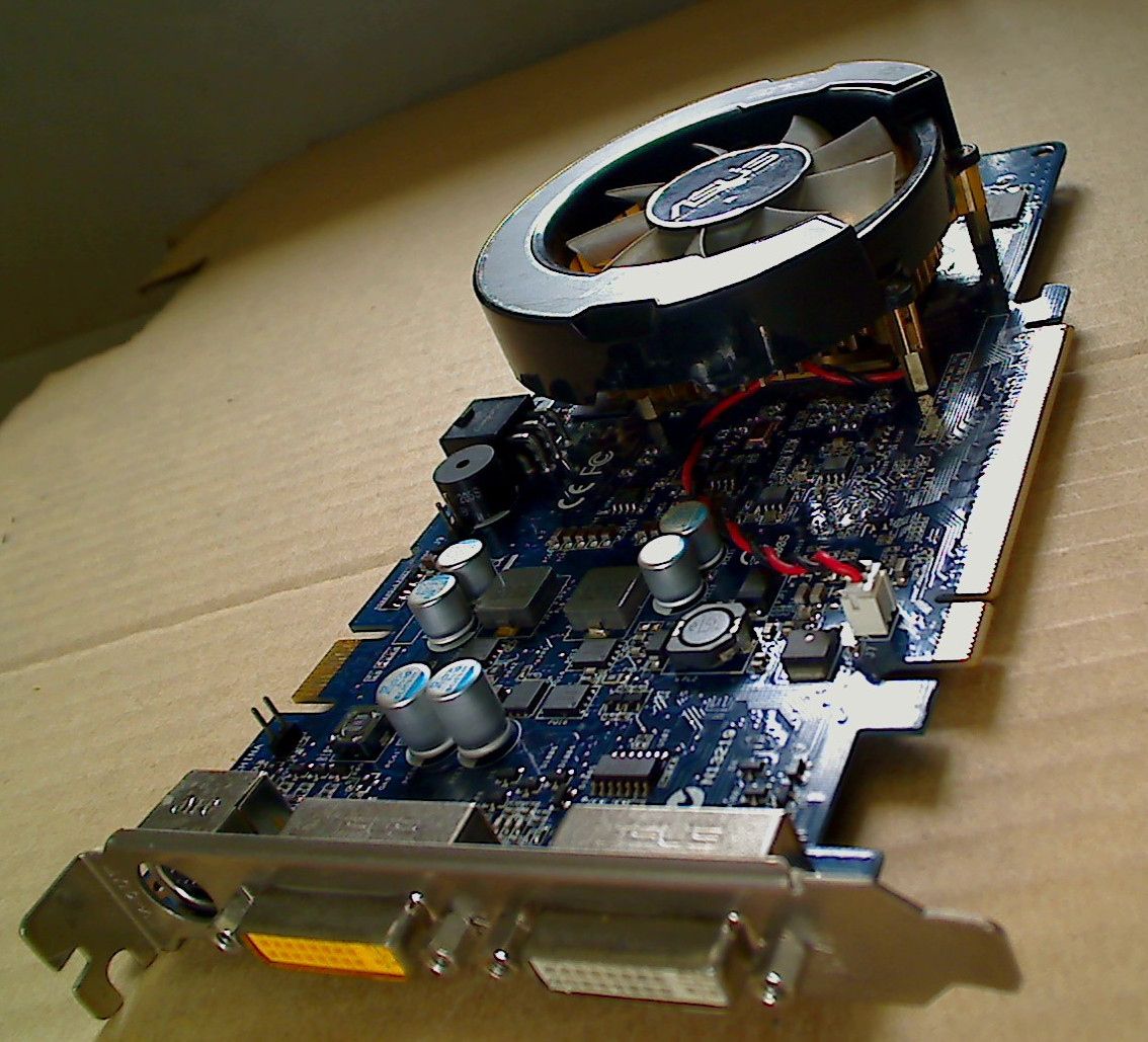 Видеокарта ASUS EN9600GSO/512MB/DDR2 - фото фото фото 2