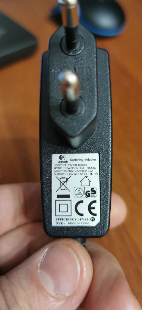 Блок питания/зарядное Logitech DSA-5P-05   (5.25V - 0.5A) - фото фото фото 0