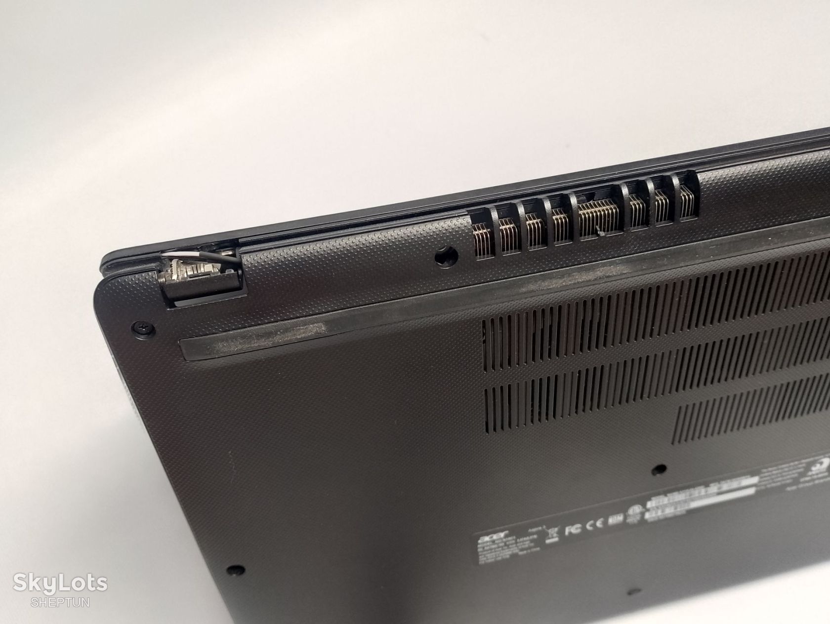 Ноутбук 15.6" Acer i5-10gen/4,2 ГГц/DDR4 8GB/NVMe SSD 128/АКБ ++ - фото фото фото 3