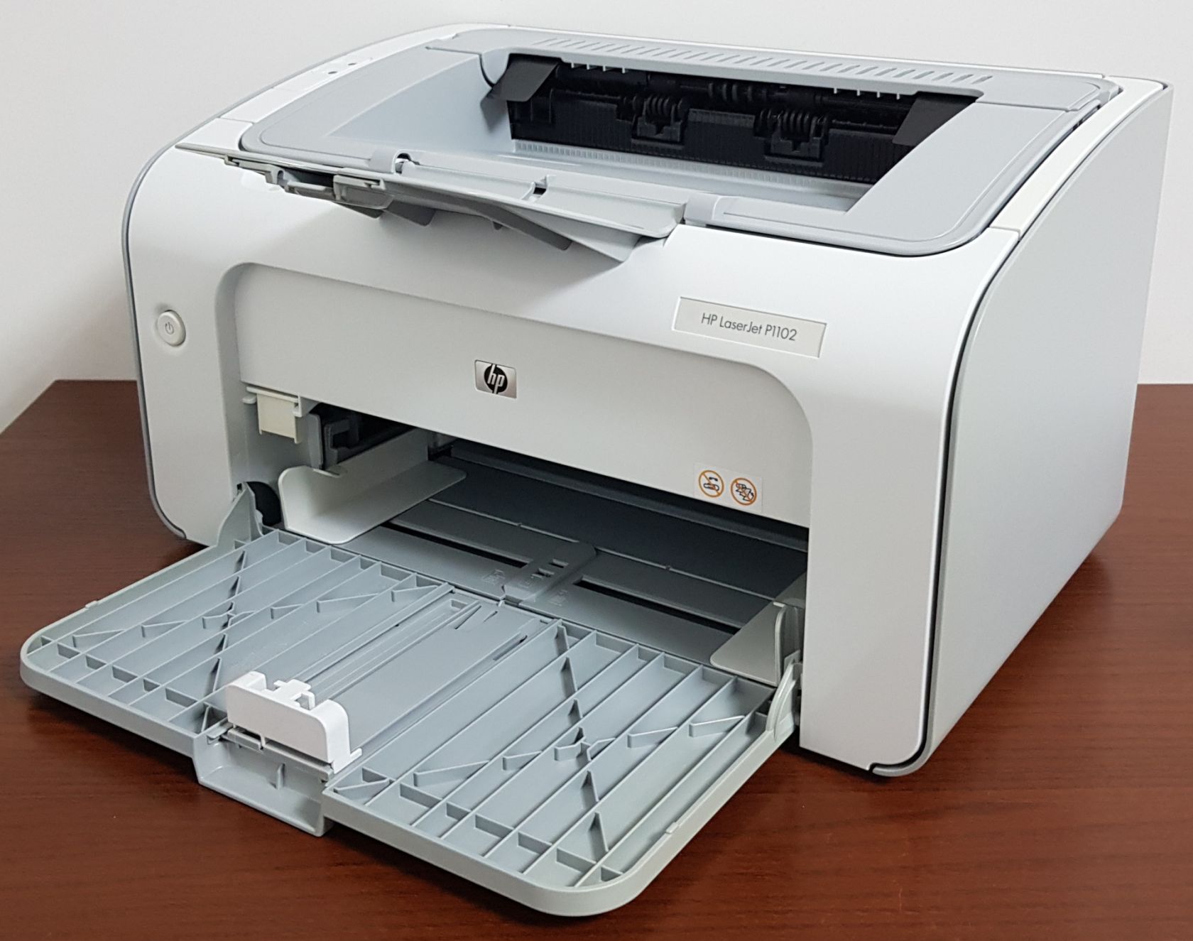 Принтер HP LaserJet Pro P1102 - фото фото фото 3