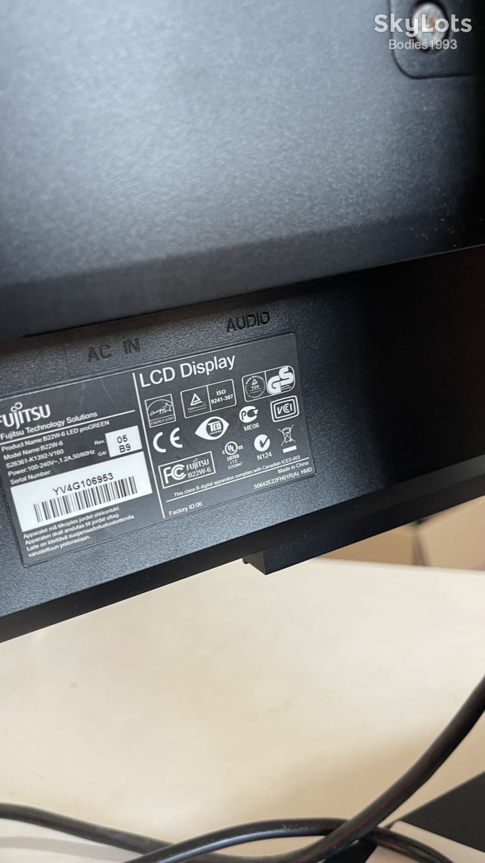 Монітор Fujitsu B22W-6 LED pro green 22 дюйми лот3 - фото фото фото 2