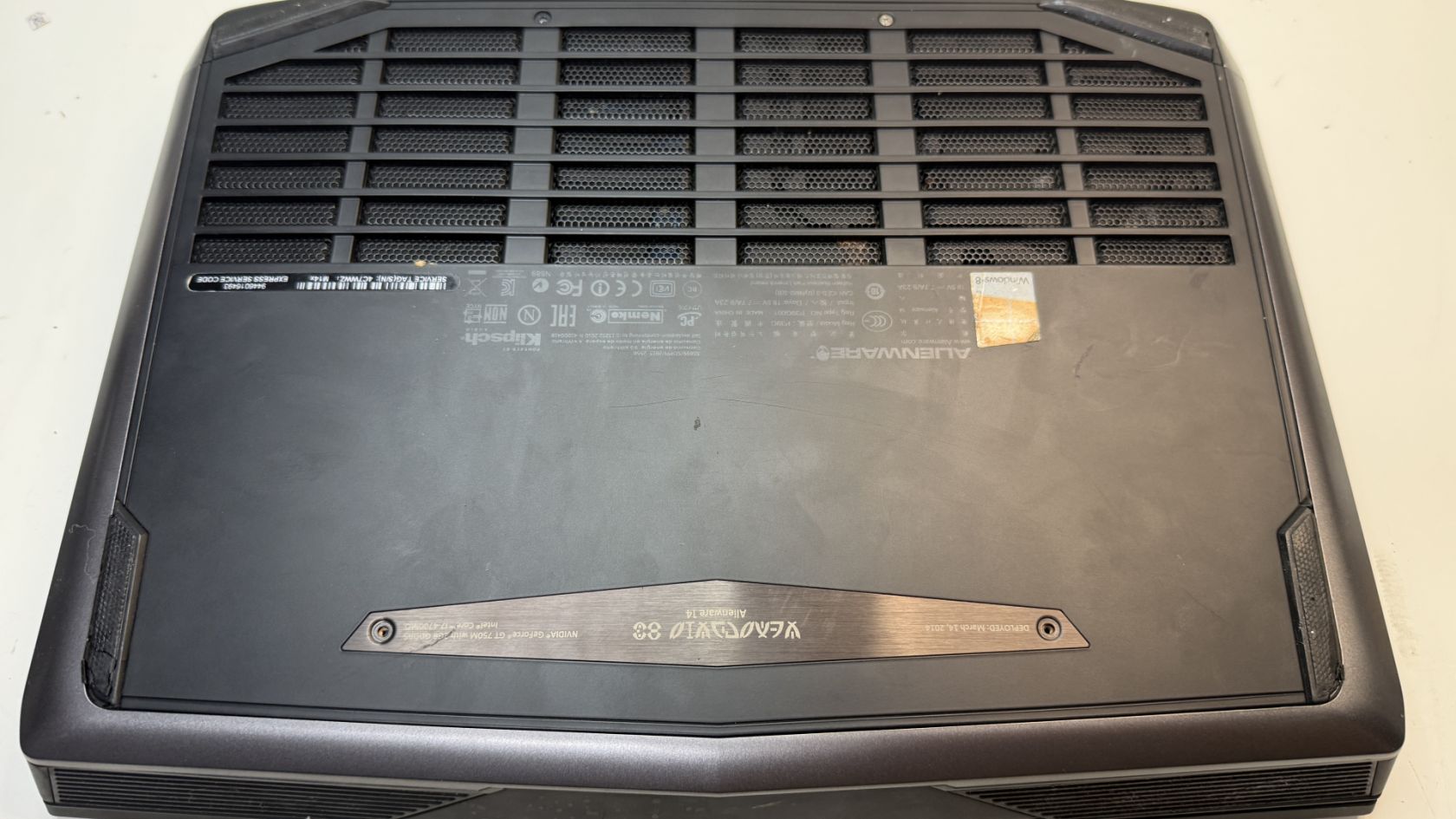 Ноутбук ALIENWARE P18E  Без RAM, без HDD ID-00442 - фото фото фото 6