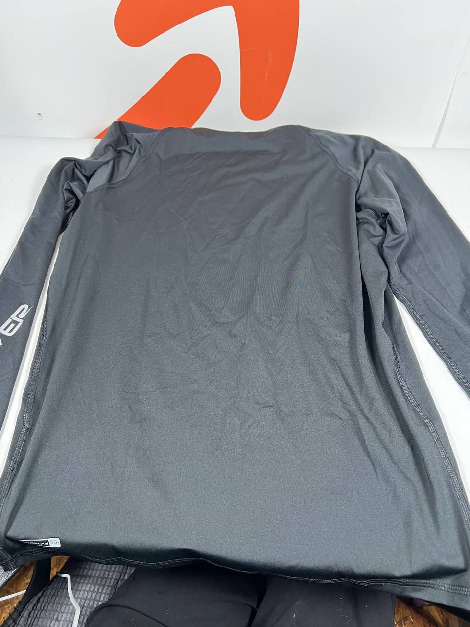 Лот № 15303 Чоловіча футболка Quiksilver  з довгими рукавами, рашгард, для серфінгу р.ХЛ - фото фото фото 2
