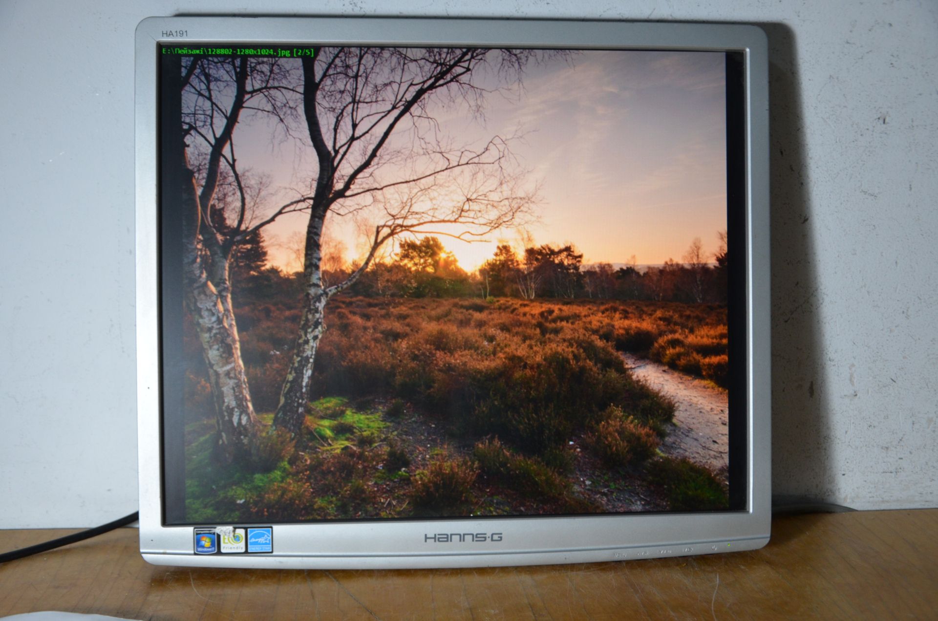 МОНІТОР TFT 19'' LCD Hanns-G HA191! МегаSALE! - фото фото фото 1