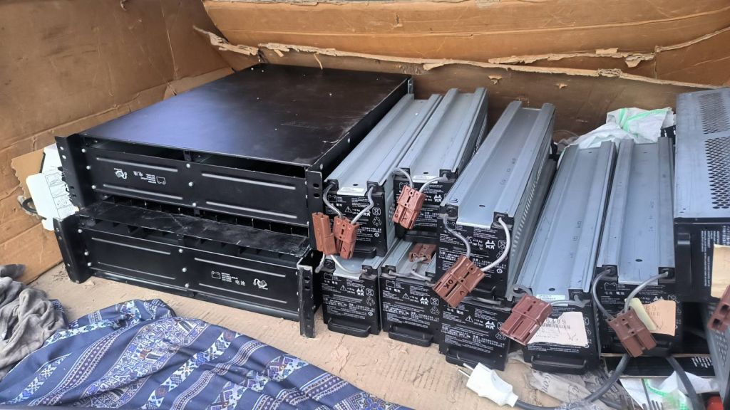 Бесперебійник ДБЖ APC Smart-UPS RT 5000VA SURTD5000XLI - фото фото фото 5