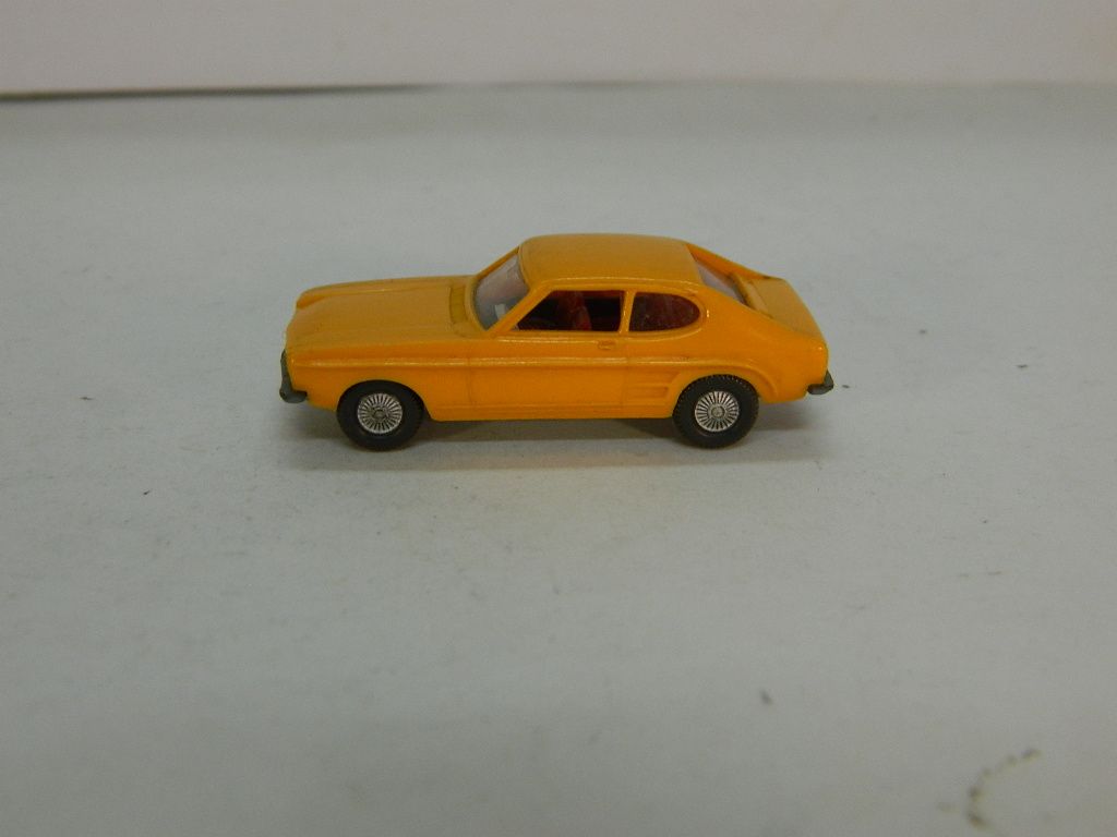Автомобіль Ford Capri. WIKING 1:87 H0  (11724.50/2+). - фото фото фото 2