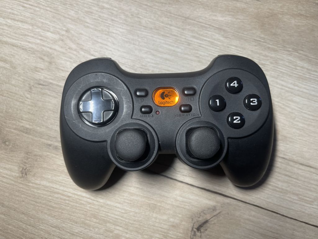 Геймпад Logitech cordless rumblepad 2 - фото фото фото 0