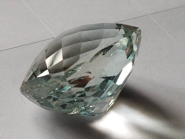 Топаз 53.76Ct.  22.6 X 17.8 X 15.8 mm - фото фото фото 3