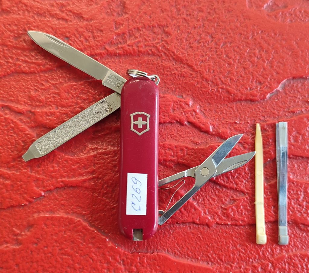 Нож-брелок Victorinox Classic SD [C269] - фото фото фото 0