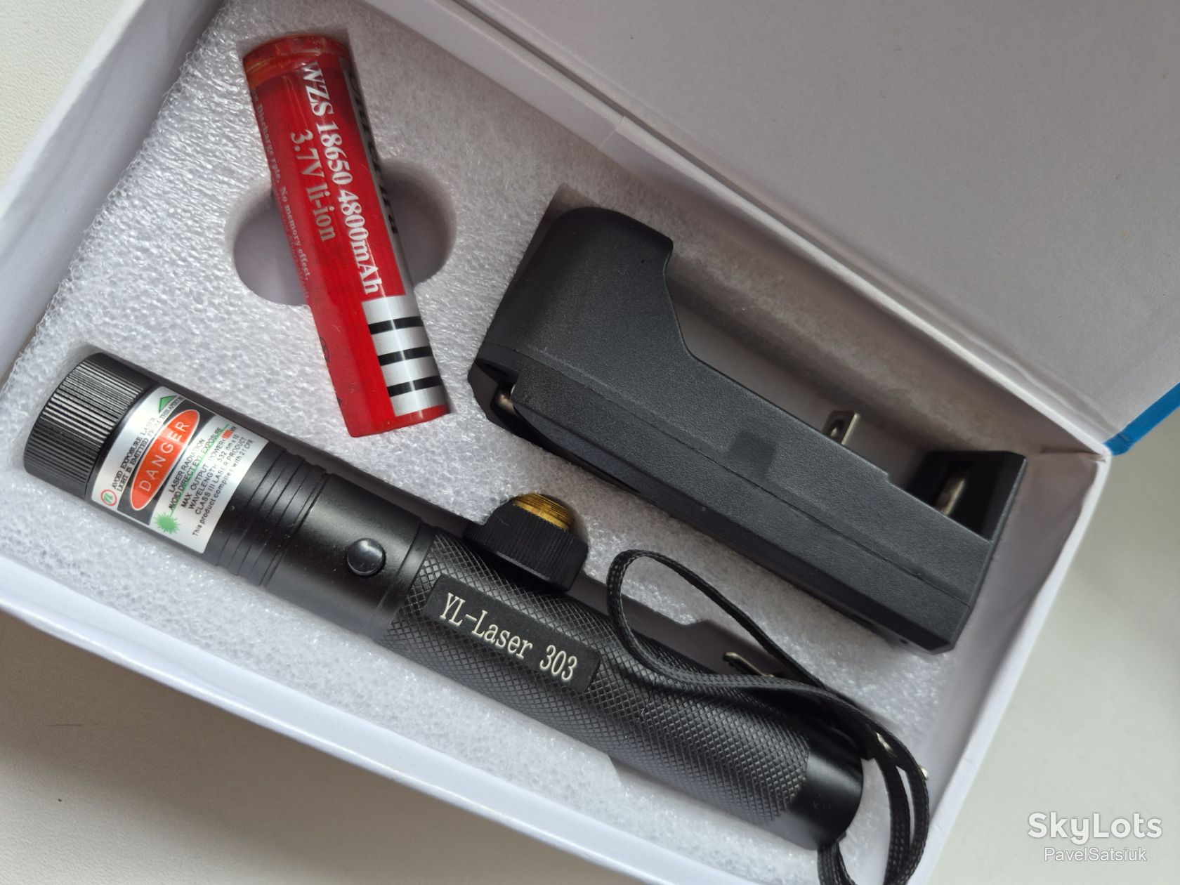Потужна лазерна указка із зеленим променем Laser Pointer 303 ЗА 1 ГРН! - фото фото фото 3