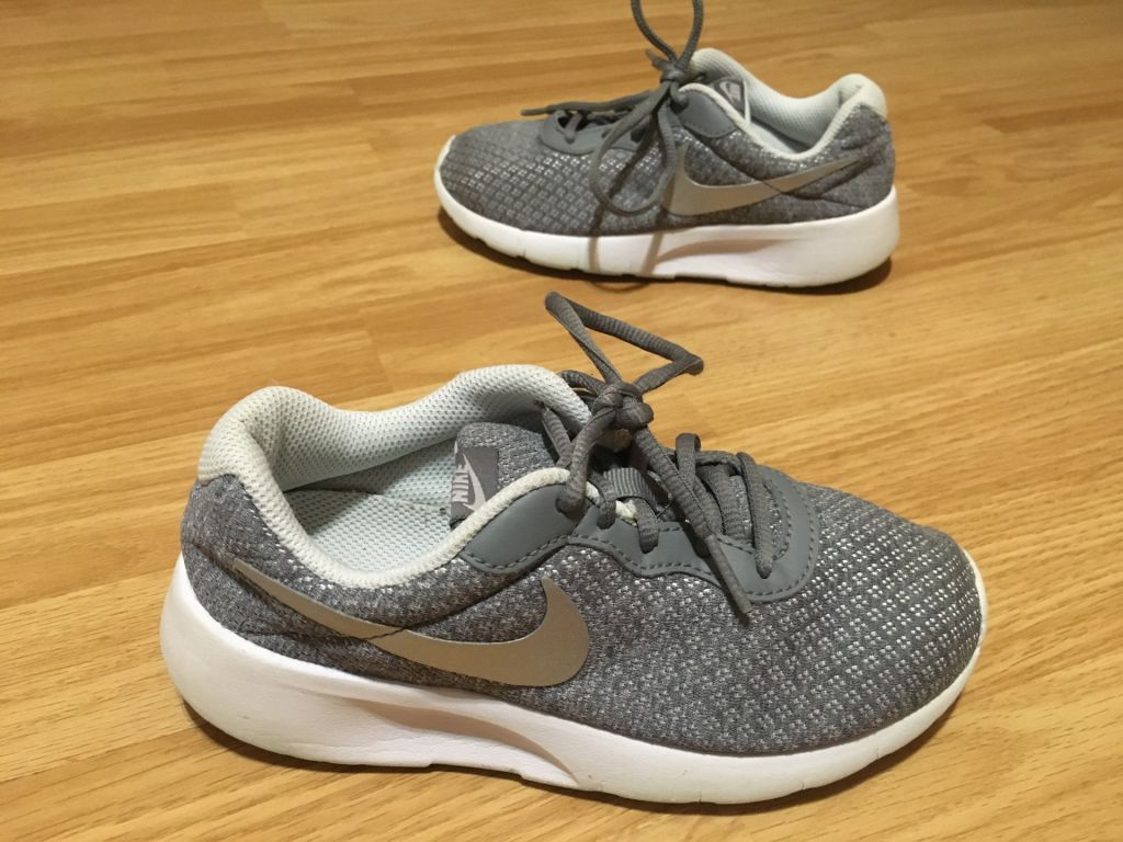 Кроссовки Nike,р.33,стелька 20,5см,Вьетнам,оригинал - фото фото фото 1