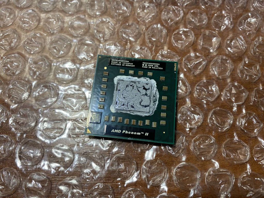 Процессор AMD Phenom II Triple-Core P820 для ноутбука - фото фото фото 0