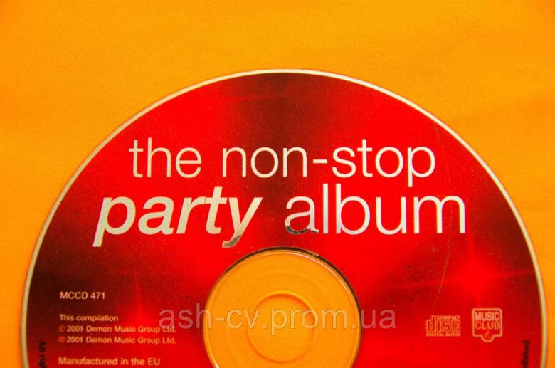 Музичний диск CD. The Non-Stop party album - фото фото фото 1