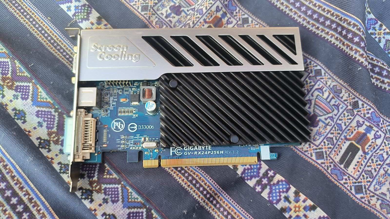 Відеокарта Gigabyte Radeon HD 2400 Pro GV-RX24P256H 256MB PCI-E - фото фото фото 0