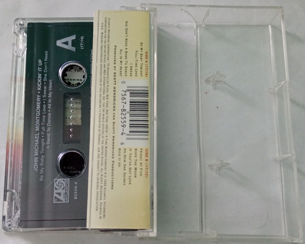 JOHN MICHAEL MONTGOMERY Kickin' It Up. Cassette US - фото фото фото 1
