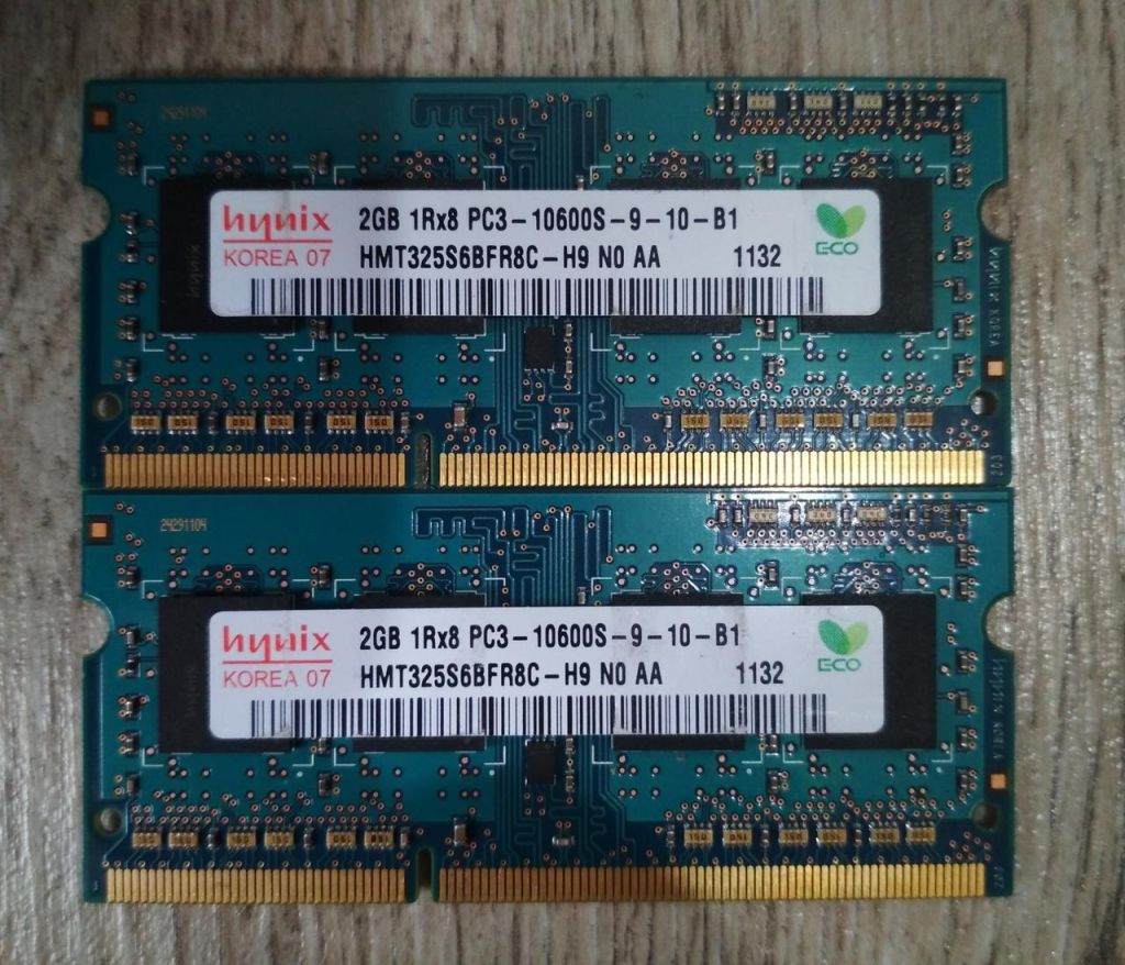 Для ноутбука 4GB 2x2GB DDR3 1333MHz Hynix PC3 10600S 1Rx8 RAM Оперативна пам'ять - фото фото фото 0