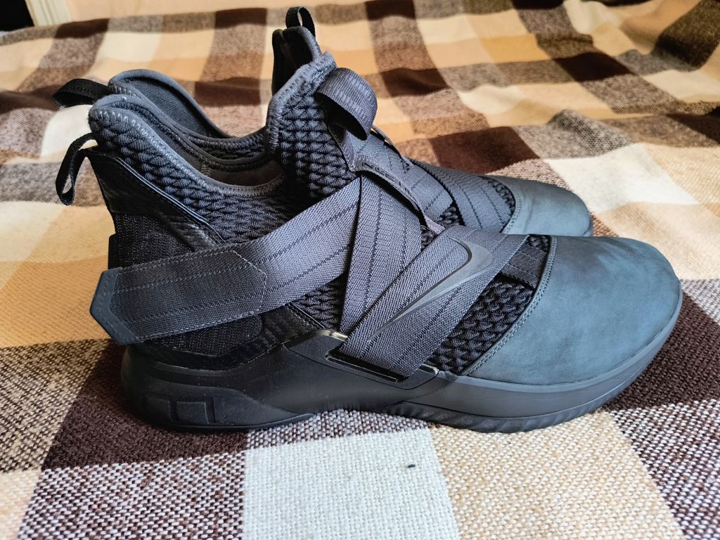 Кросівки Nike LeBron Soldier 12 'Dark 23' - фото фото фото 4