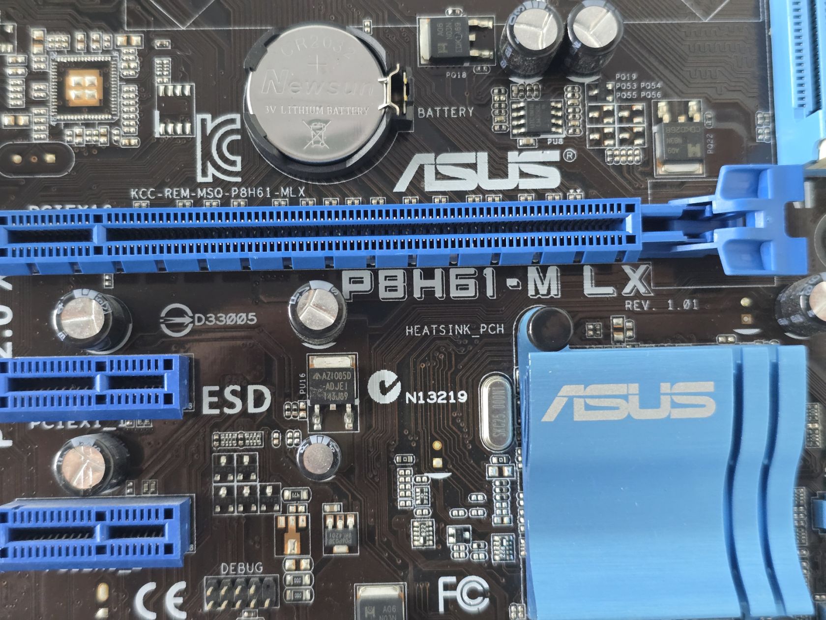 Материнська плата ASUS P8H61-M LX  (Socket 1155,DDR3,б/у) - фото фото фото 1