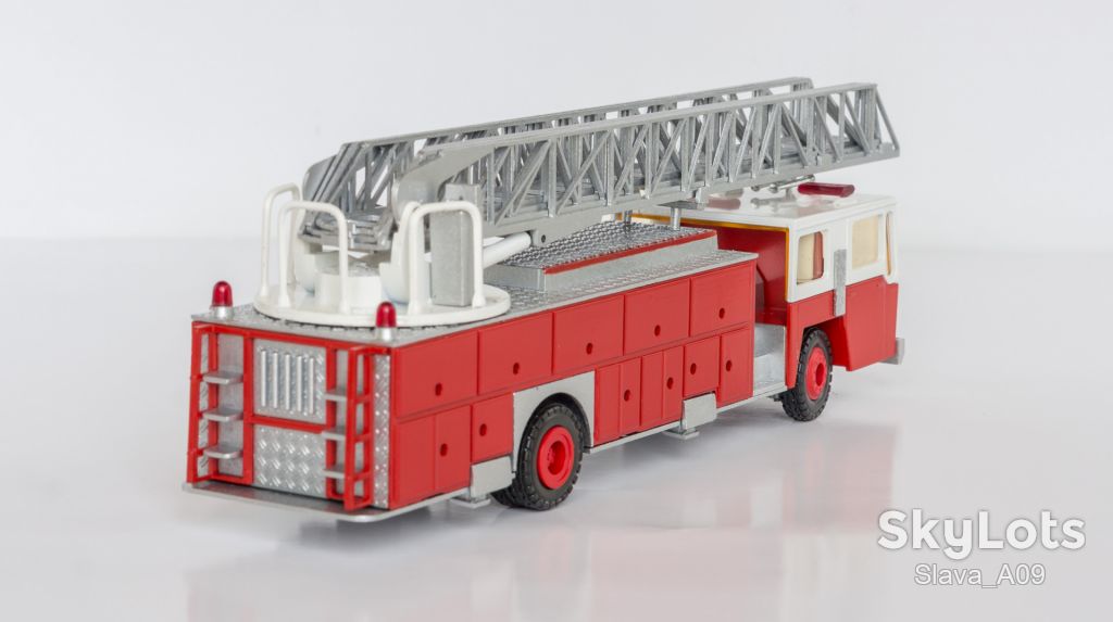 1:50 Mack Emergency One MC-Series 1972-1990, Conrad 5503 W.Germany - фото фото фото 4
