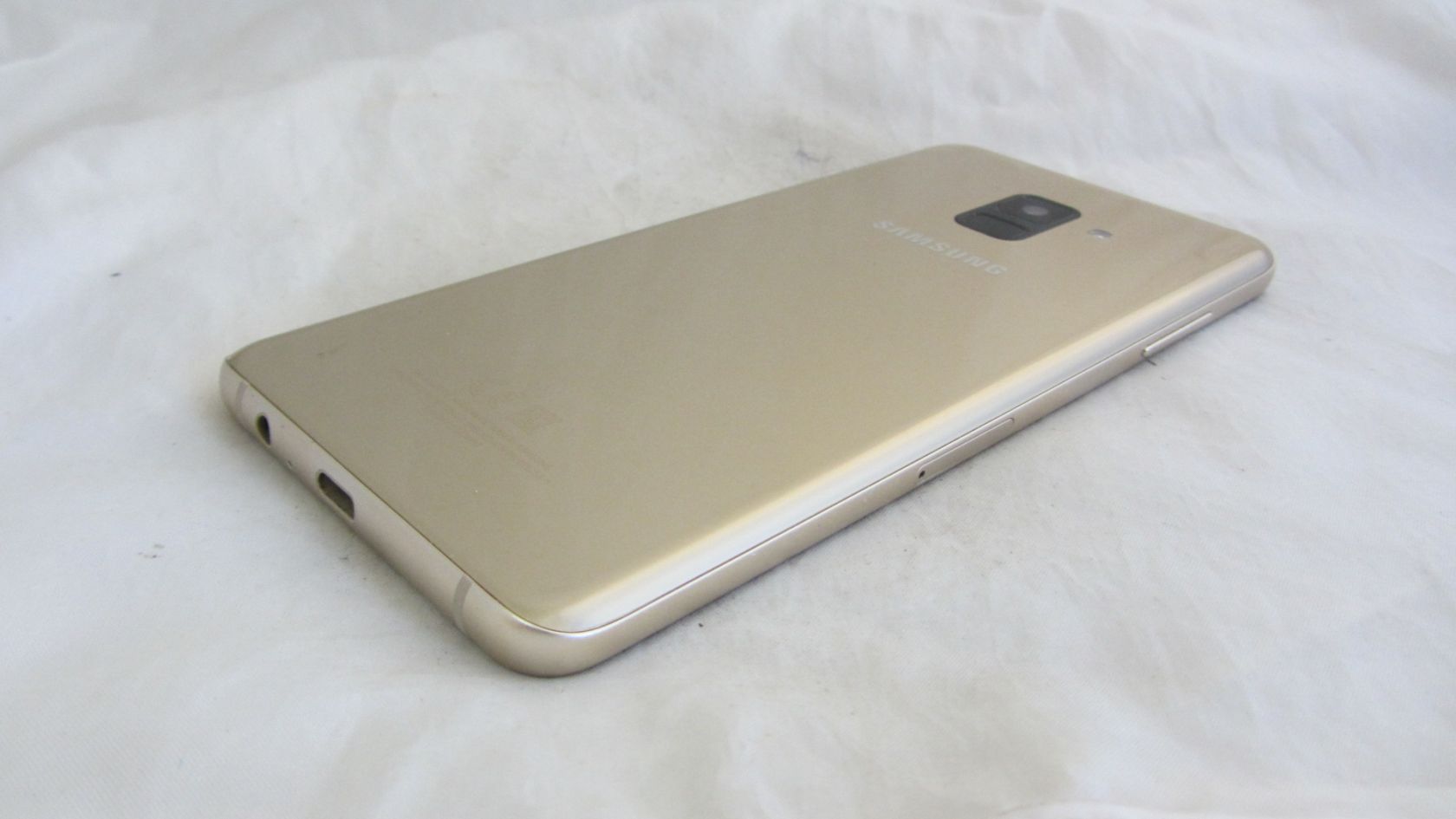 Samsung Galaxy A8 Plus 2018 32GB   (SM-A730F) Gold - фото фото фото 5