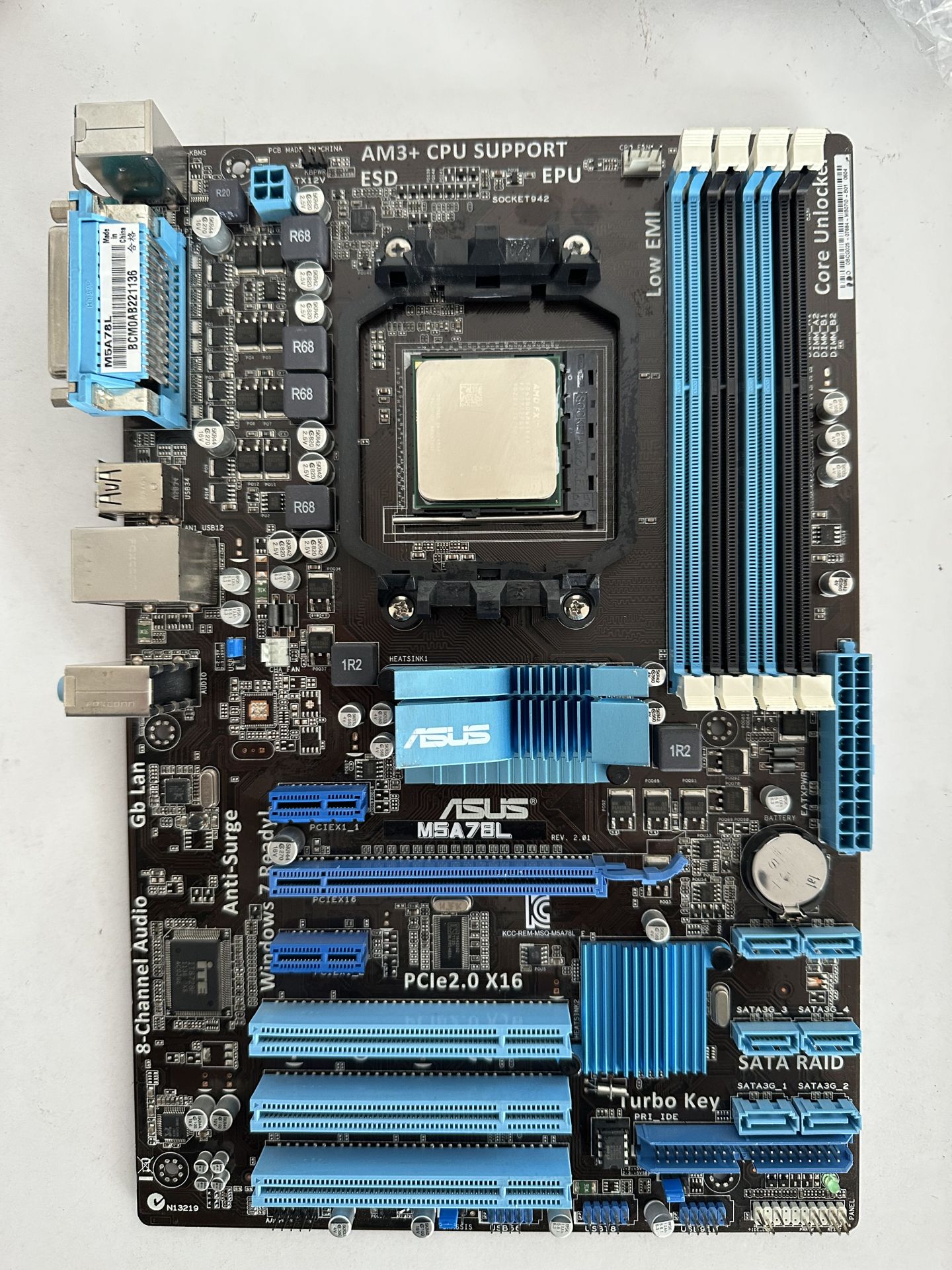 Материнська плата Asus M5A78L    (sAM3+ Процесор fx 6300 - фото фото фото 0