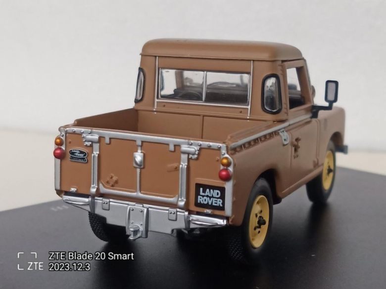  Land Rover Series III 88 Pick Up. Universal Hobbies  UH  -4572- - фото фото фото 1