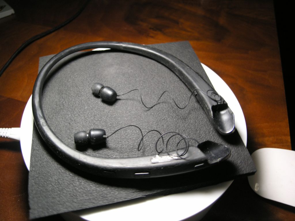 Bluetooth гарнитура Harman Cardon LG Tone HBS-910 - фото фото фото 13