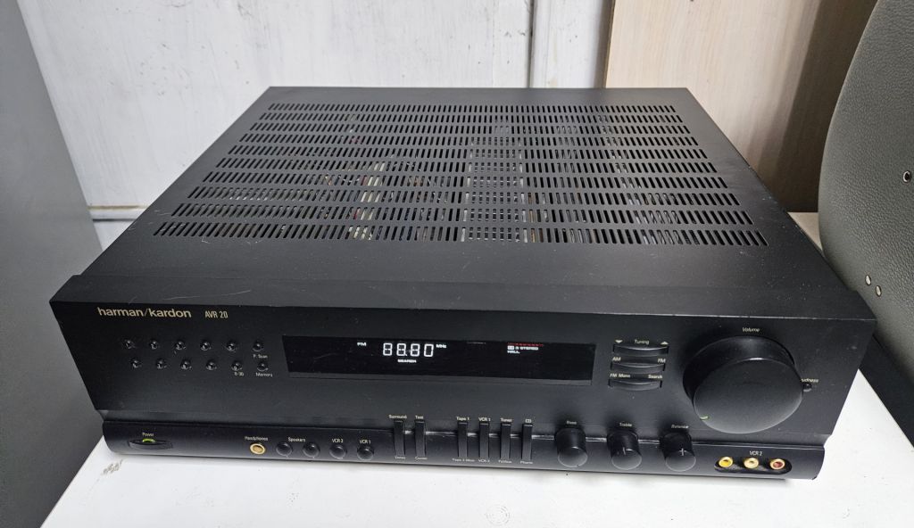 Ресівер Harman Kardon AVR 20 - фото фото фото 3