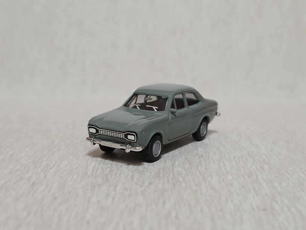 Автомобіль FORD ESCORT. HERPA 1:87 H0  (11726.50/3+). - фото фото фото 0