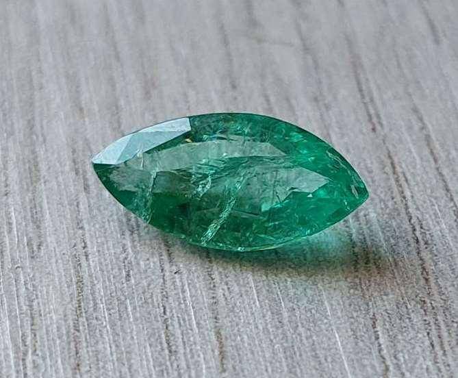 Изумруд  2.22 Ct  Сертификат - фото фото фото 1