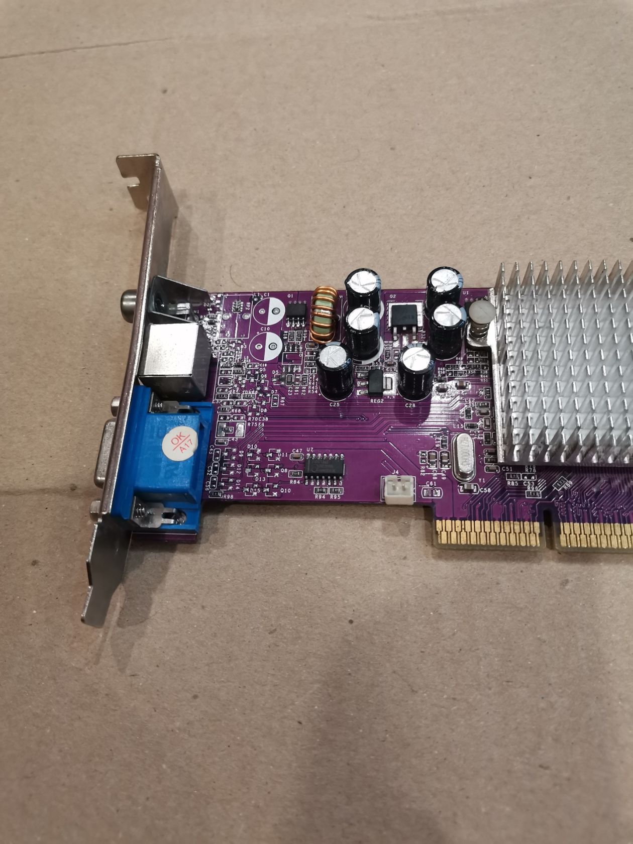 Видеокарта ATI Radeon 9200 SE 64mb AGP 8x - фото фото фото 2