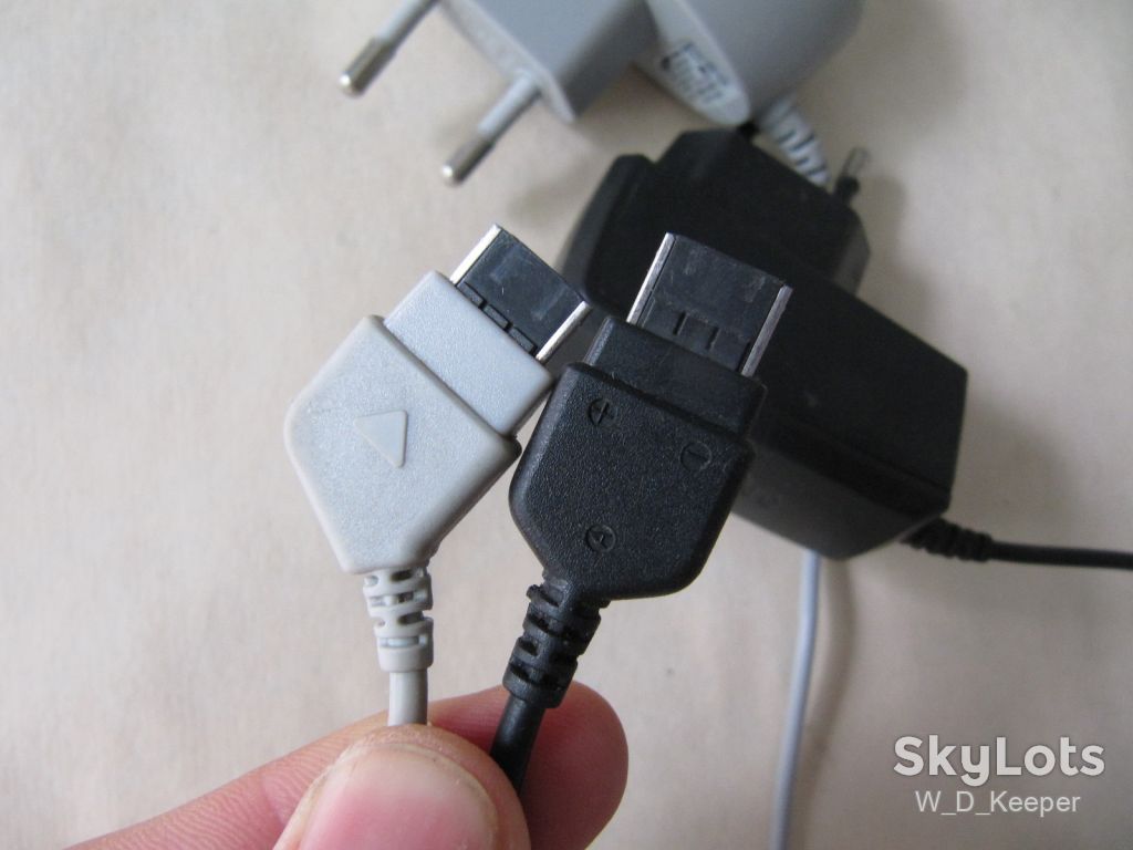 Зарядка Samsung ATADM10EBE TAD437ESE 5V 0.7A, робоча - фото фото фото 2
