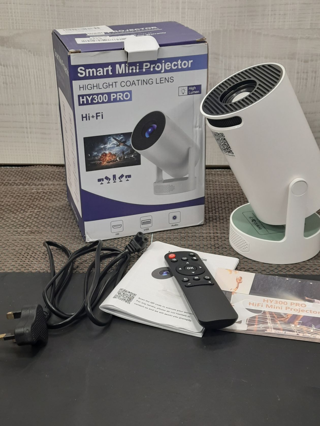 03 міні Smart проектор на Android 13 2/16 ГБ HY300 PRO hi-fi - фото фото фото 2