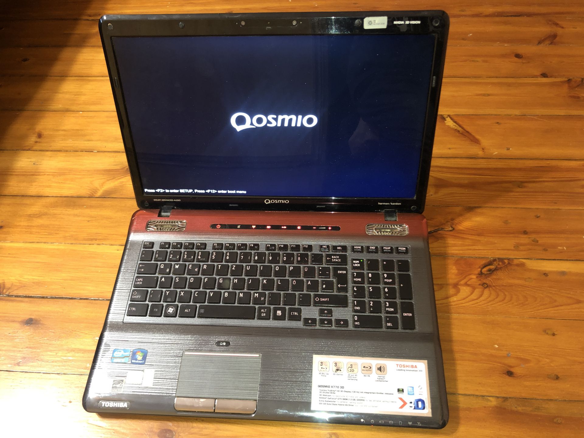 ноутбук TOSHIBA QOSMIO X770 3D - фото фото фото 3