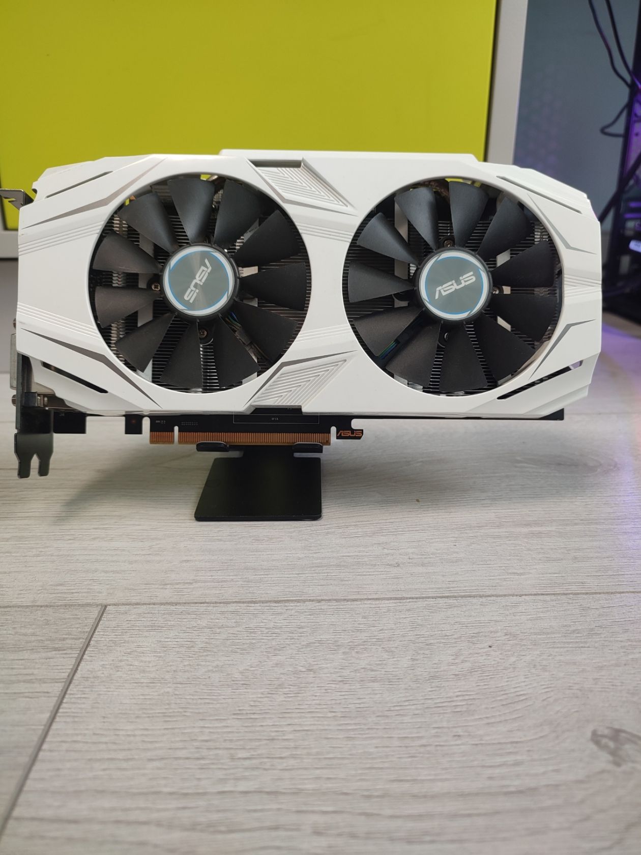 Видеокарта ASUS GTX 1070 8GB GDDR5 - фото фото фото 1