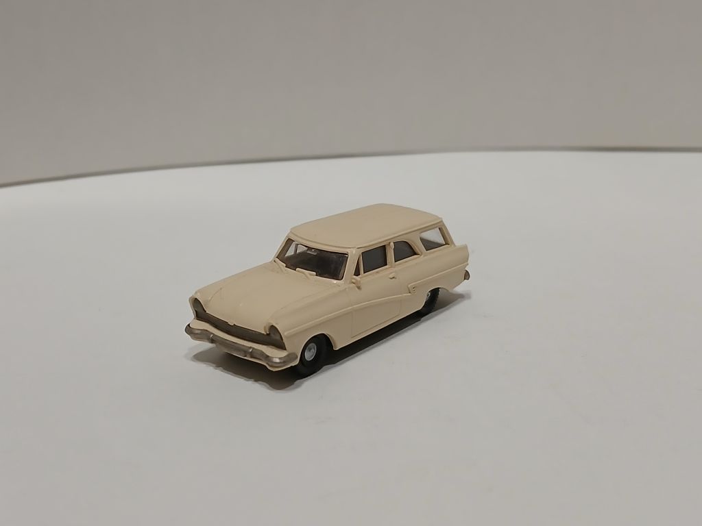 Автомобіль FORD TAUNUS Universal. BREKINA 1:87 H0  (11725) . - фото фото фото 0