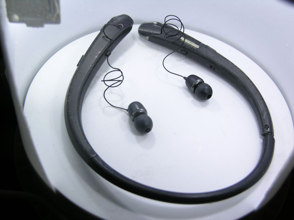 Bluetooth гарнитура Harman Cardon LG Tone HBS-910 - фото фото фото 14
